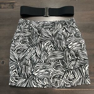 Forever 21 Monochrome Zebra Print Linen/Cotton Skirt with Belt size Small